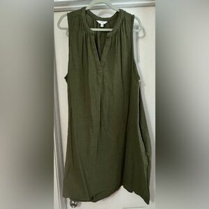 Time and Tru Sleeveless Olive Tunic